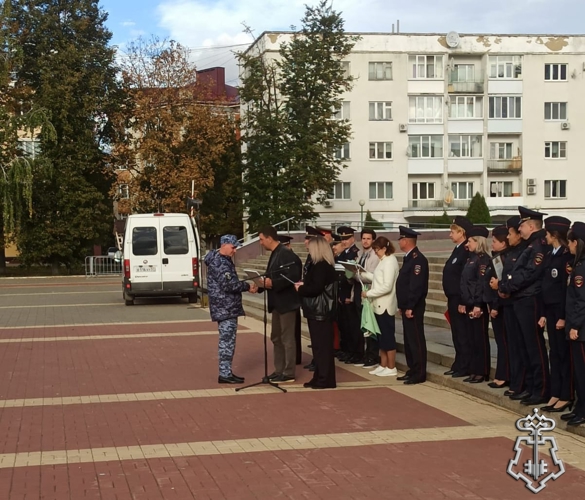 В Орле росгвардейцы приняли участие в гарнизонном разводе