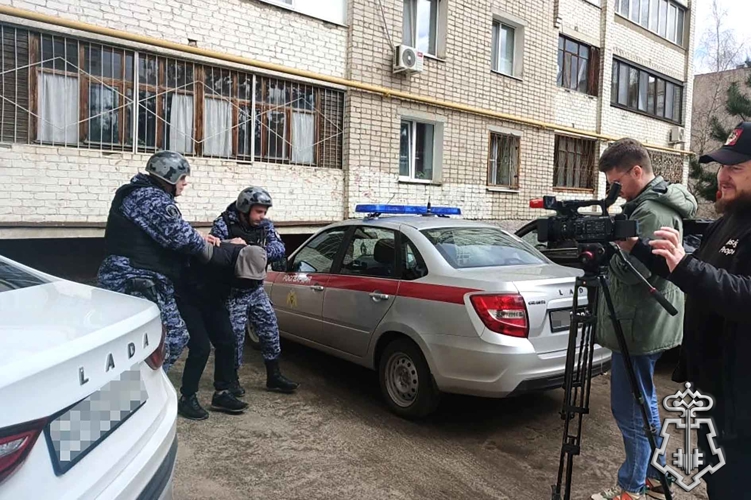 В Орле Росгвардия пригласила журналистов понаблюдать за тренировкой на охраняемом объекте
