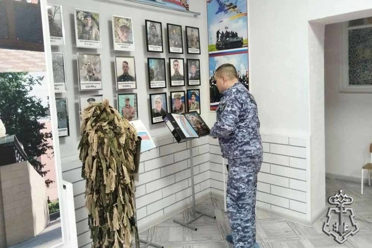Росгвардейцы приняли участие в акции «Не гаснет памяти свеча»