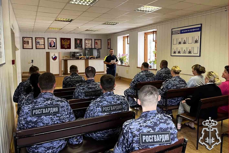 В Ливнах росгвардейцы приняли участие в профилактическом мероприятии по безопасности дорожного движения
