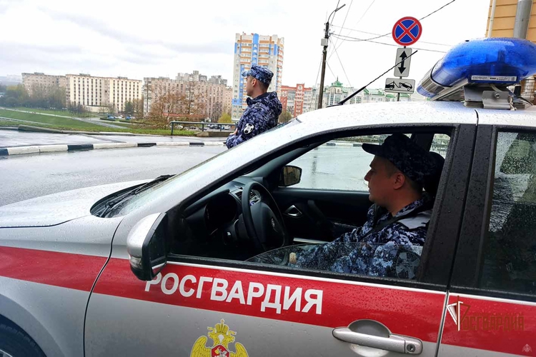 В Орле росгвардейцы в первом полугодии выезжали больше 4 тысяч раз на охраняемые объекты