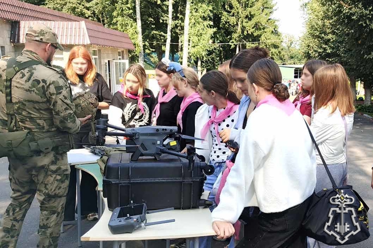В Орле проходит акция «Каникулы с Росгвардией»